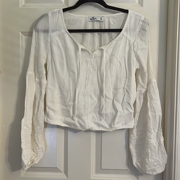 Hollister Tops - NWOT Hollister Long Sleeve White Blouse